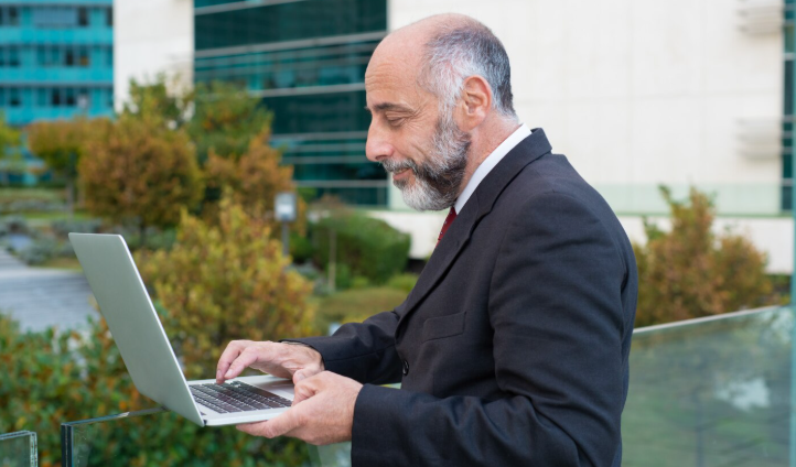 Prompts Avanzados de ChatGPT para Agentes de Real Estate 